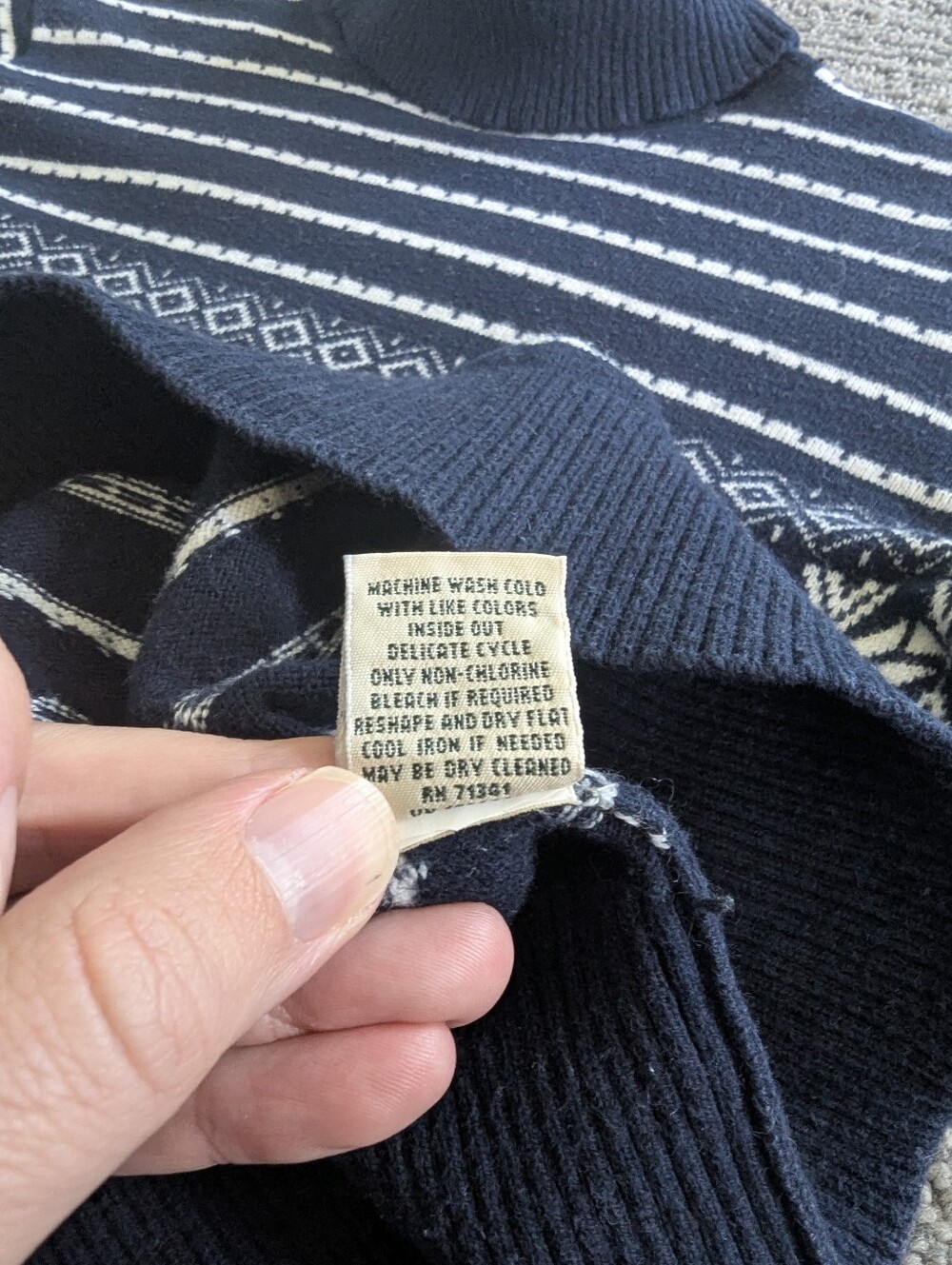 L.L. Bean Nordic Fair Isle Cotton Cashmere Navy Turtleneck Sweater - Picture 9 of 9